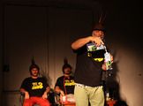 Razveselite svoje u tuđini, performance, 30 min.