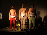 Razveselite svoje u tuđini, performance, 30 min.