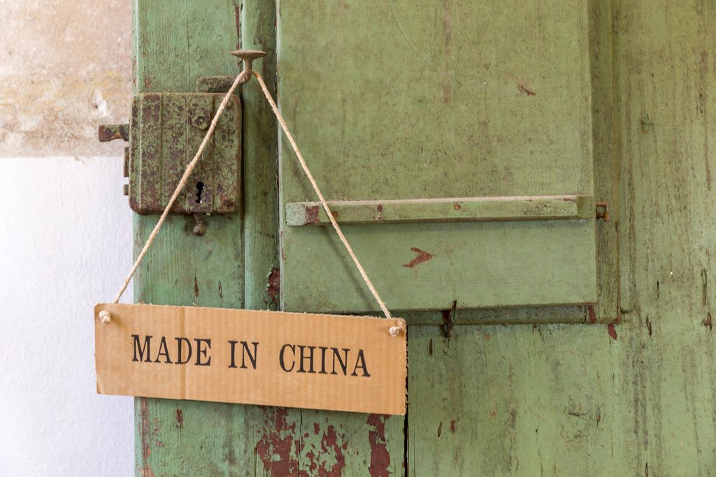 Tomislav_Brajnovic___-_MADE_IN_CHINA_-_2006.__-_detalj__vl._Muzej_Grada_Rovinja.tif