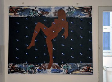 {'image': <Image: 16_054.jpg>}